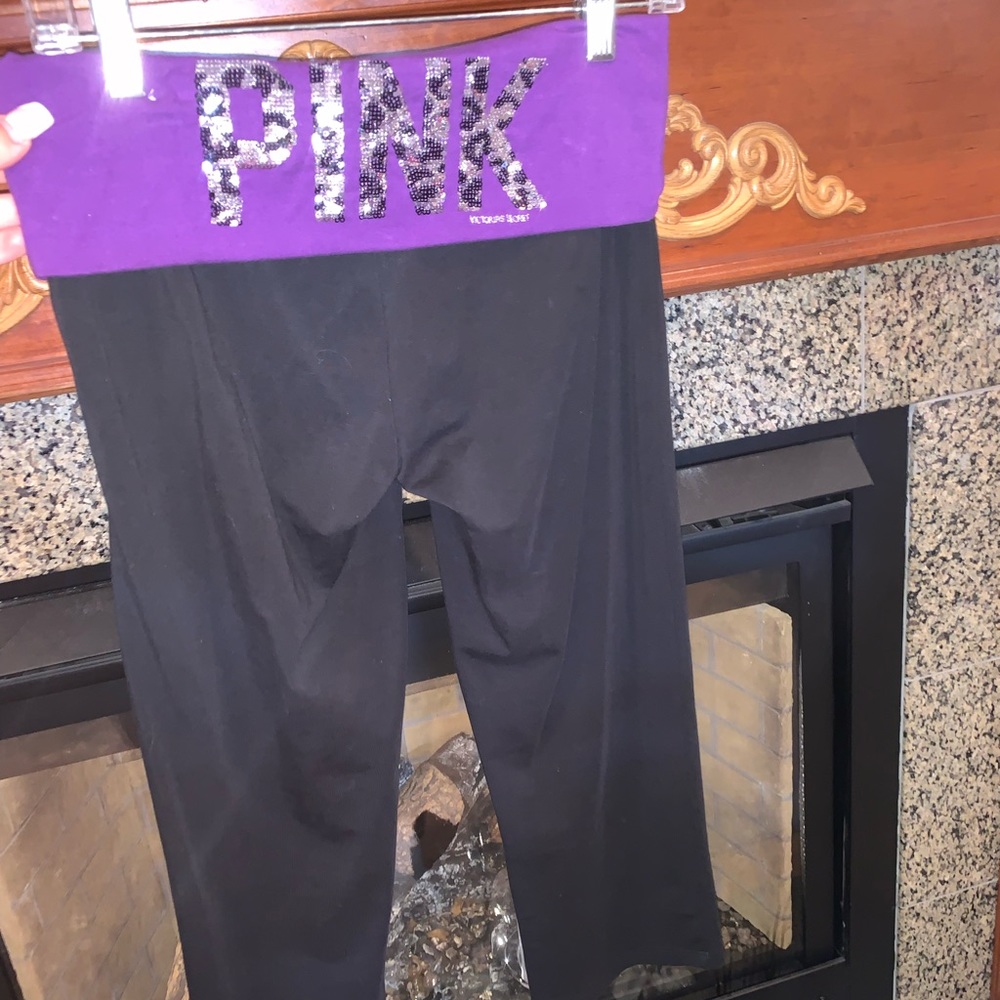 Women’s PINK leggings , size small